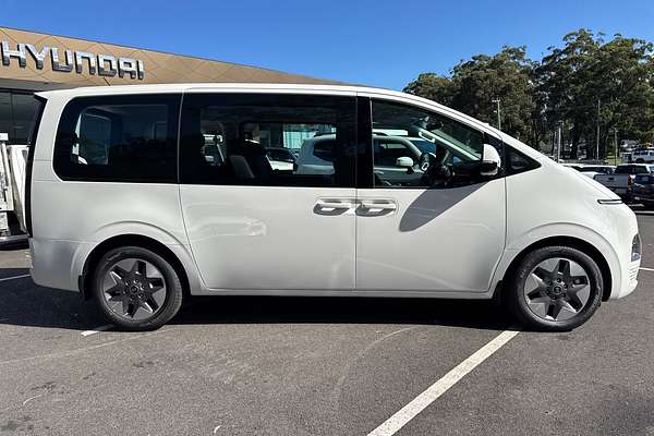 2025 Hyundai STARIA US4.V3