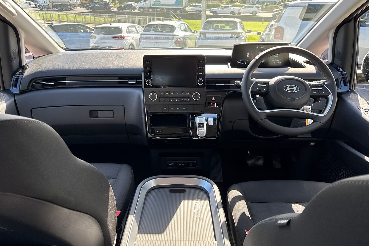 2025 Hyundai STARIA US4.V3