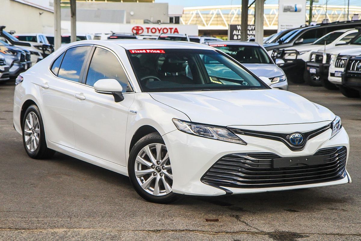 2018 Toyota Camry Ascent AXVH71R