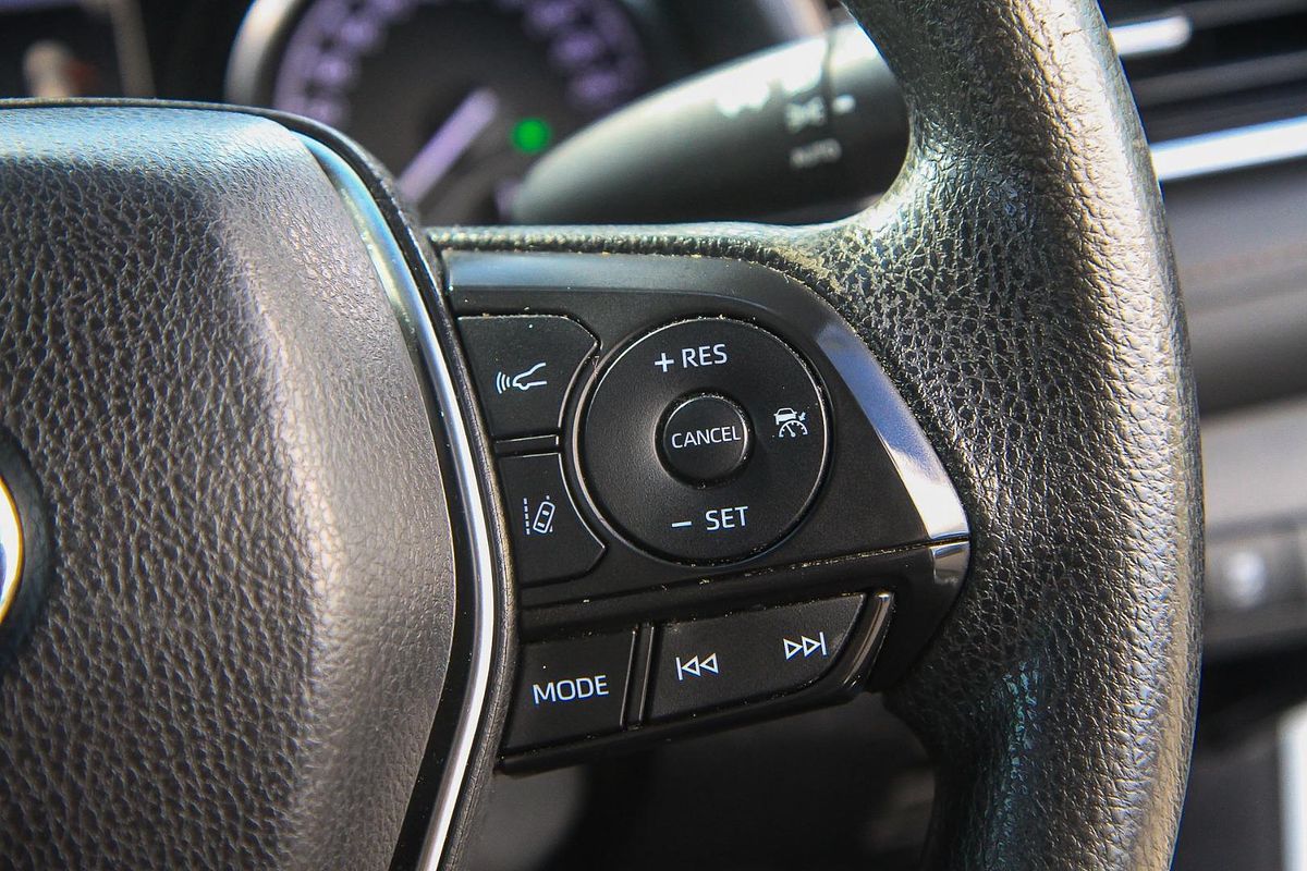 2018 Toyota Camry Ascent AXVH71R