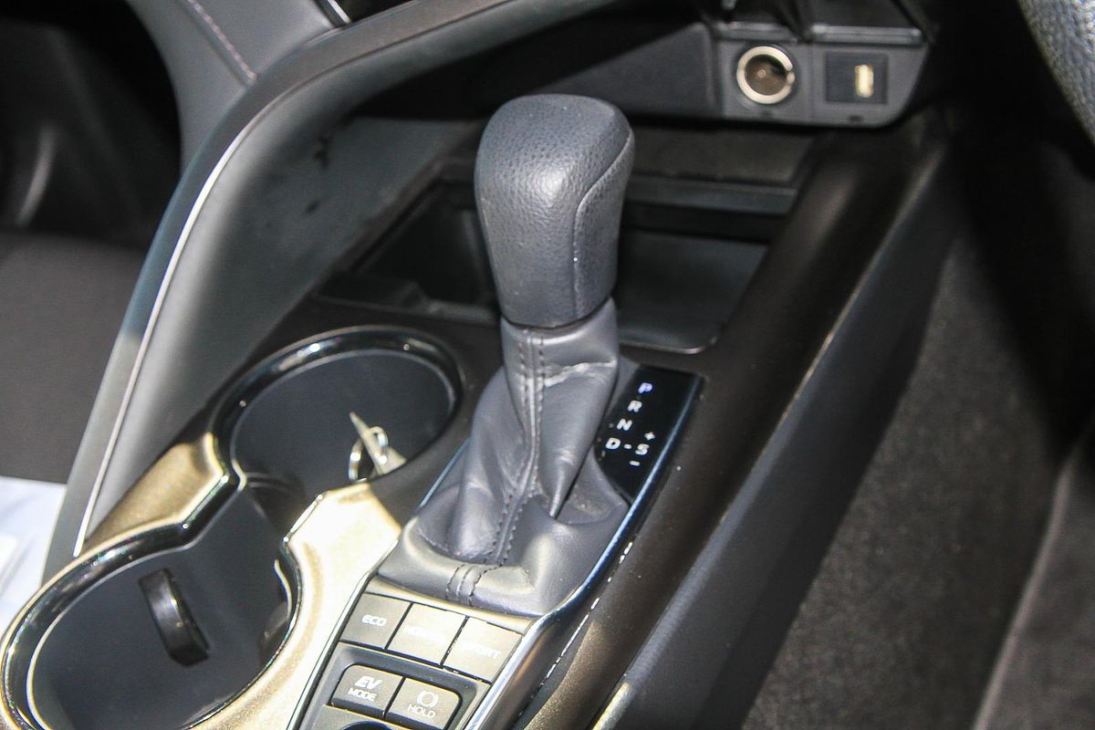 2023 Toyota Camry Ascent AXVH70R