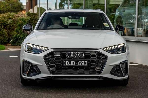2024 Audi A4 45 TFSI S line B9