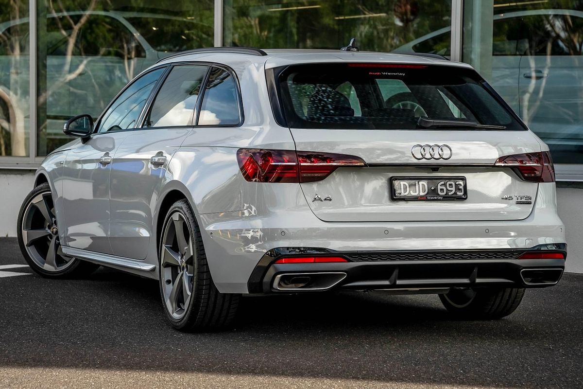 2024 Audi A4 45 TFSI S line B9