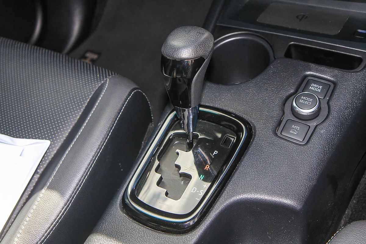 2024 Toyota Hilux Rogue 48V GUN126R 4X4