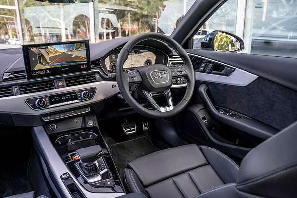 2024 Audi A4 45 TFSI S line B9