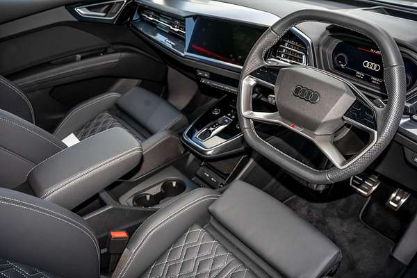 2024 Audi Q4 e-tron 55 F4