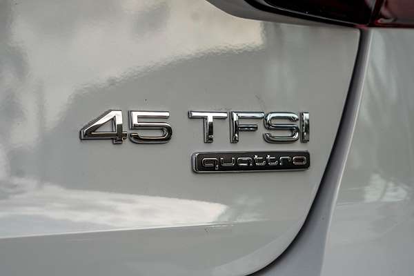 2024 Audi A4 45 TFSI S line B9