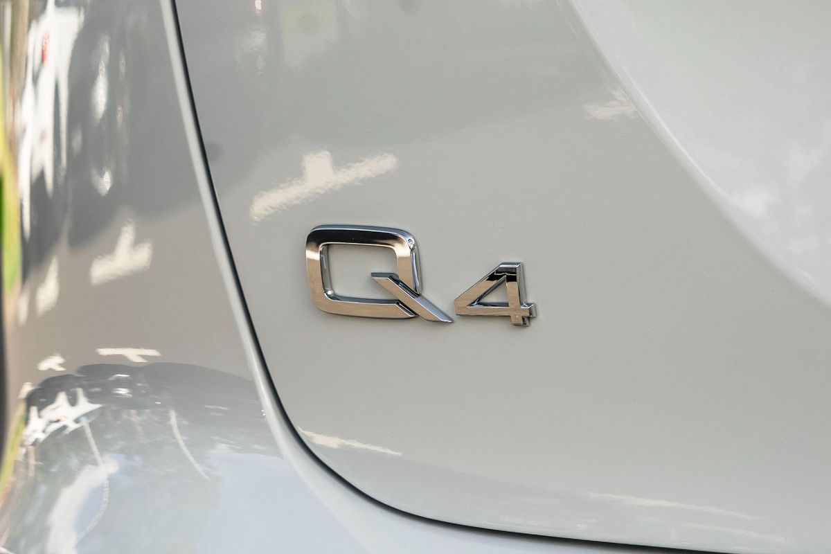2024 Audi Q4 e-tron 55 F4