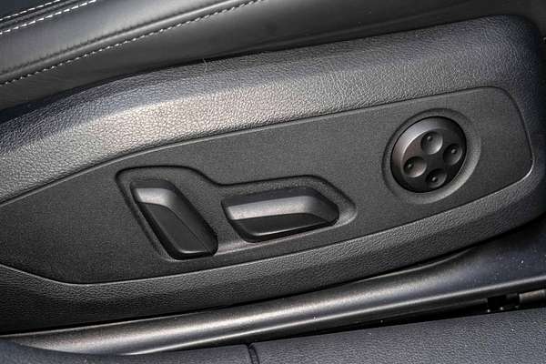 2024 Audi A4 45 TFSI S line B9
