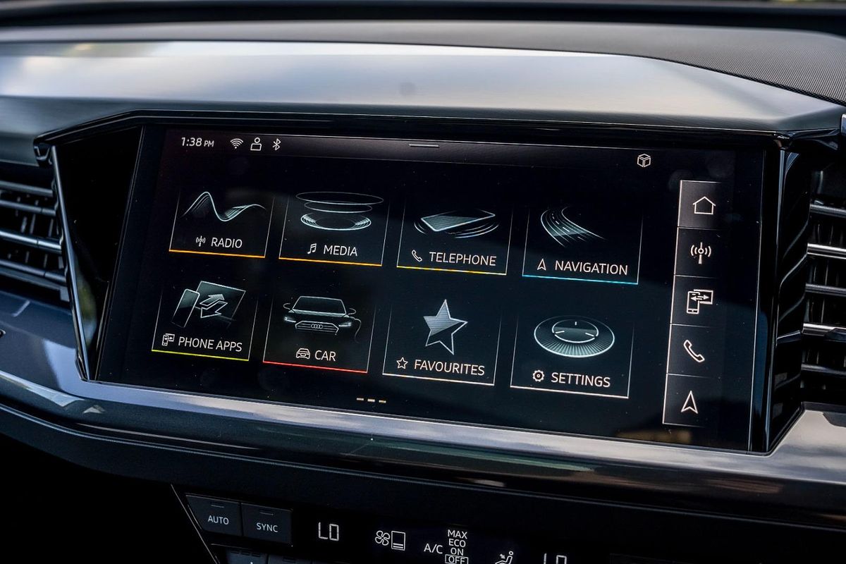 2024 Audi Q4 e-tron 55 F4