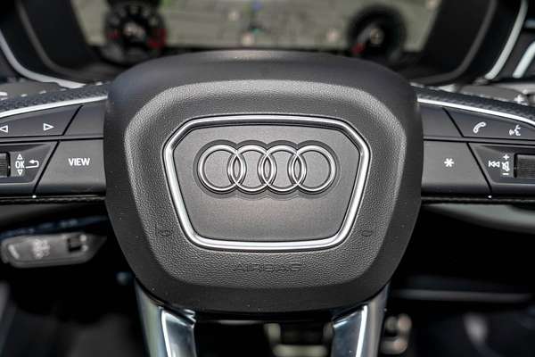 2024 Audi A4 45 TFSI S line B9