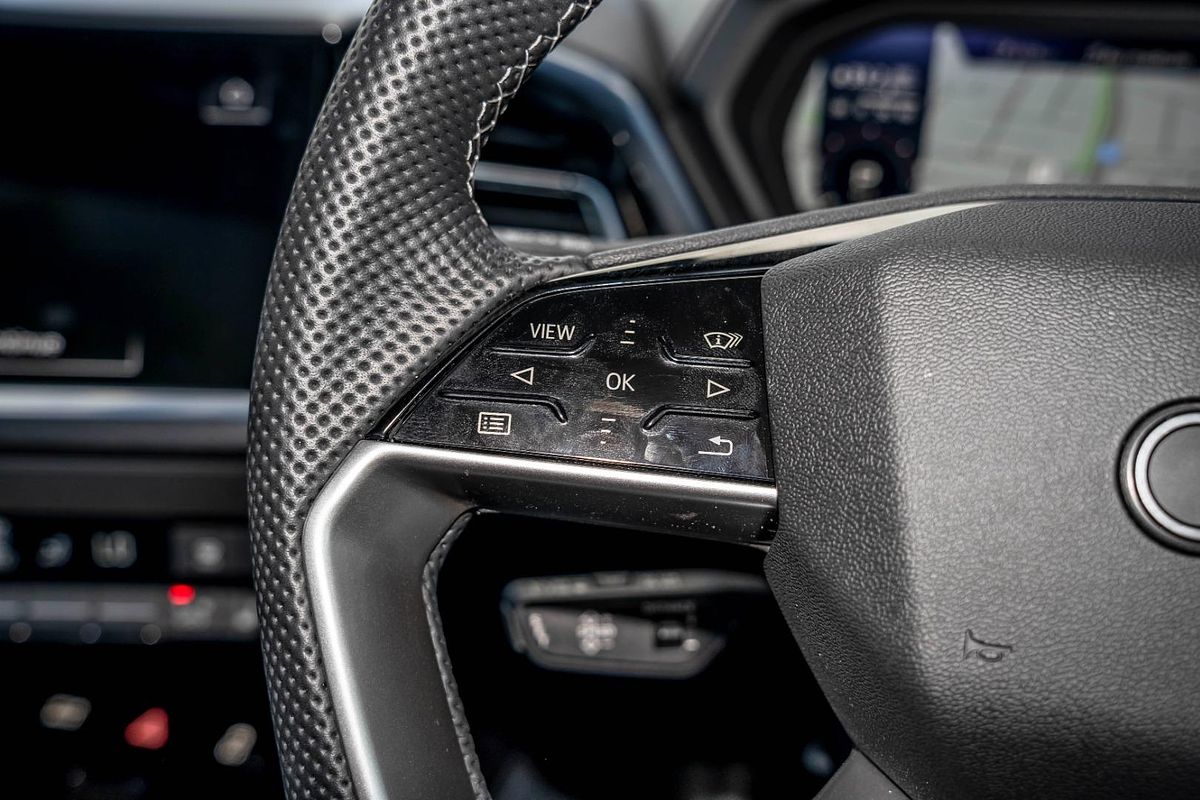 2024 Audi Q4 e-tron 55 F4