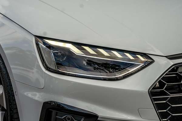 2024 Audi A4 45 TFSI S line B9