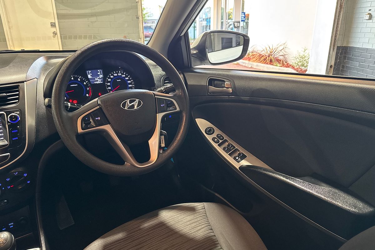 2016 Hyundai Accent Active RB3