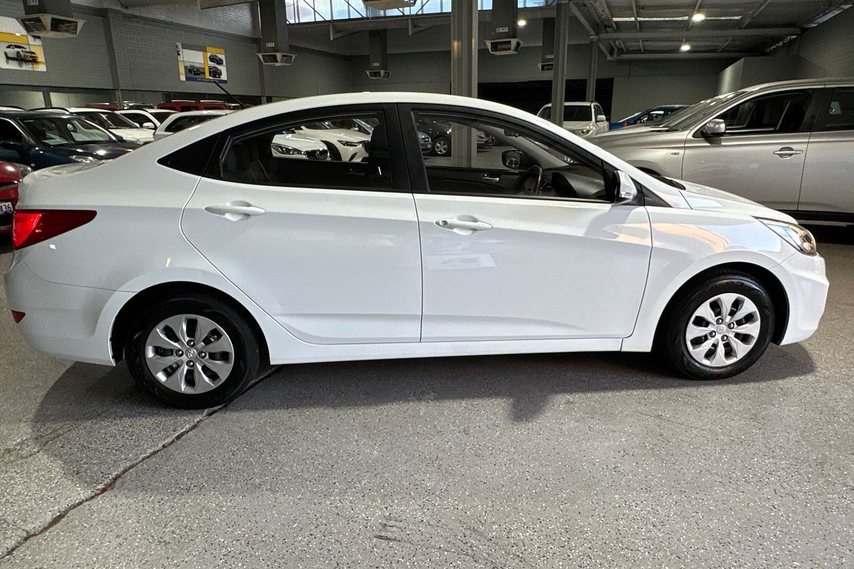 2016 Hyundai Accent Active RB3