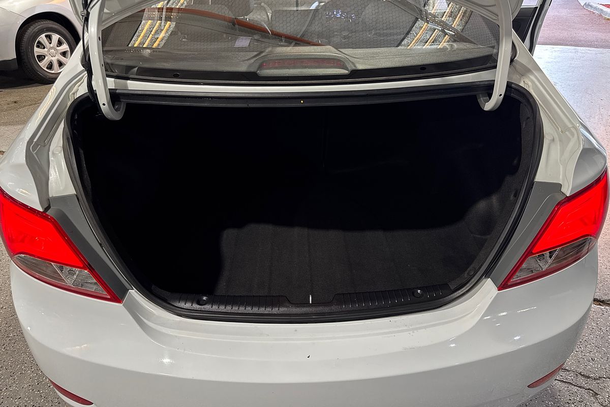 2016 Hyundai Accent Active RB3
