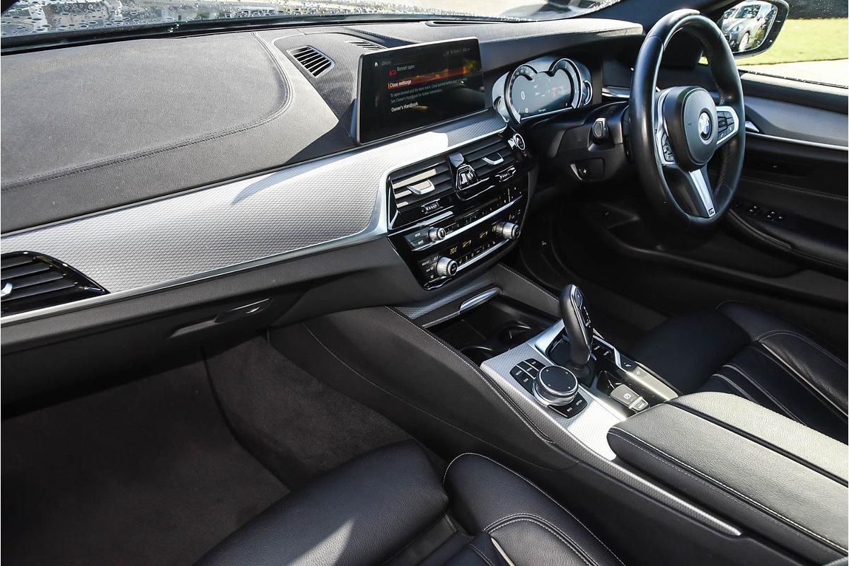 2019 BMW 5 Series 520d Luxury Line G30