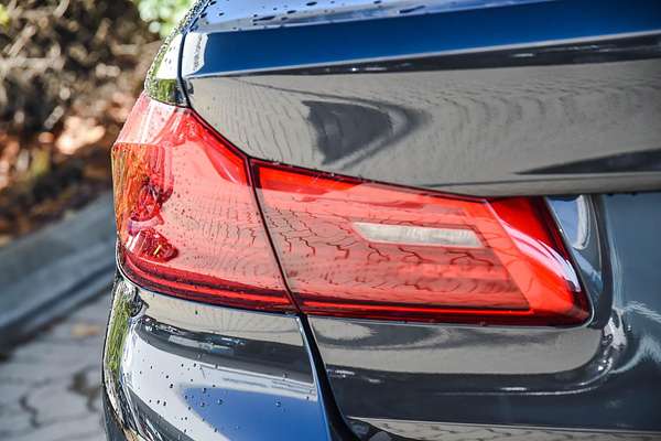 2019 BMW 5 Series 520d Luxury Line G30