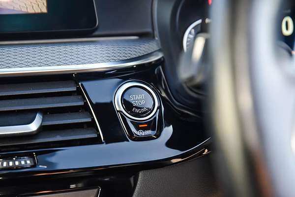 2019 BMW 5 Series 520d Luxury Line G30
