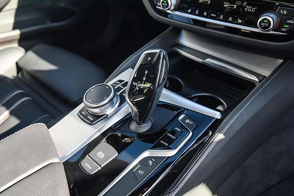 2019 BMW 5 Series 520d Luxury Line G30