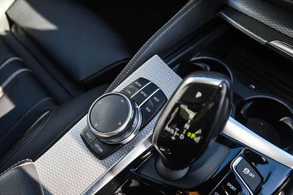 2019 BMW 5 Series 520d Luxury Line G30