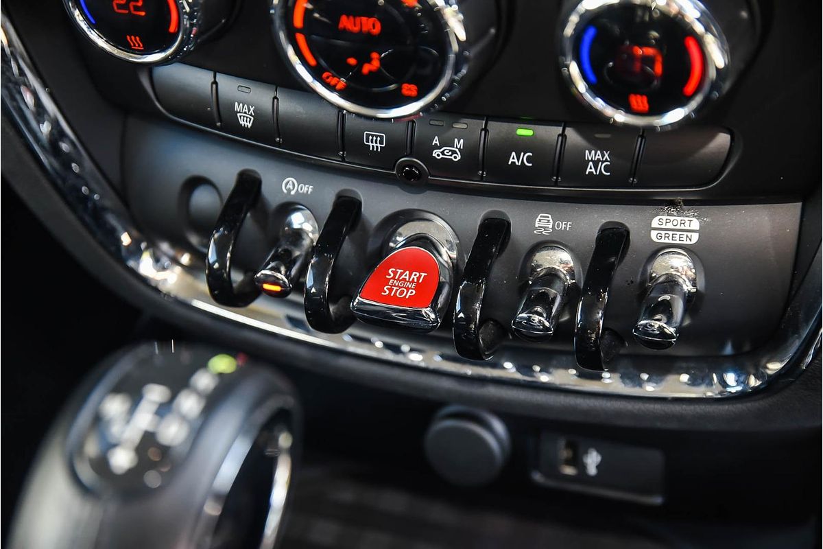 2019 MINI Clubman Cooper F54