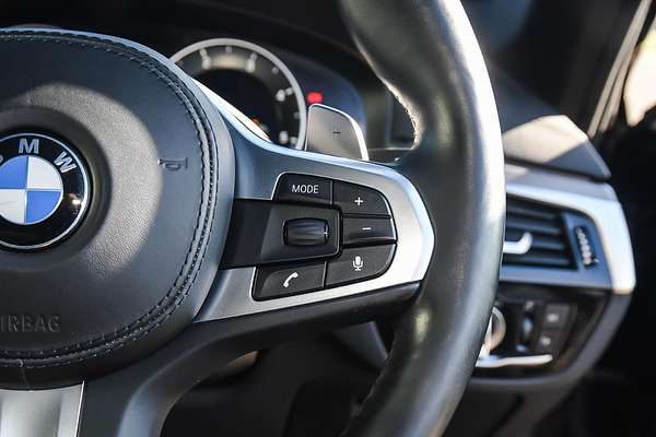 2019 BMW 5 Series 520d Luxury Line G30