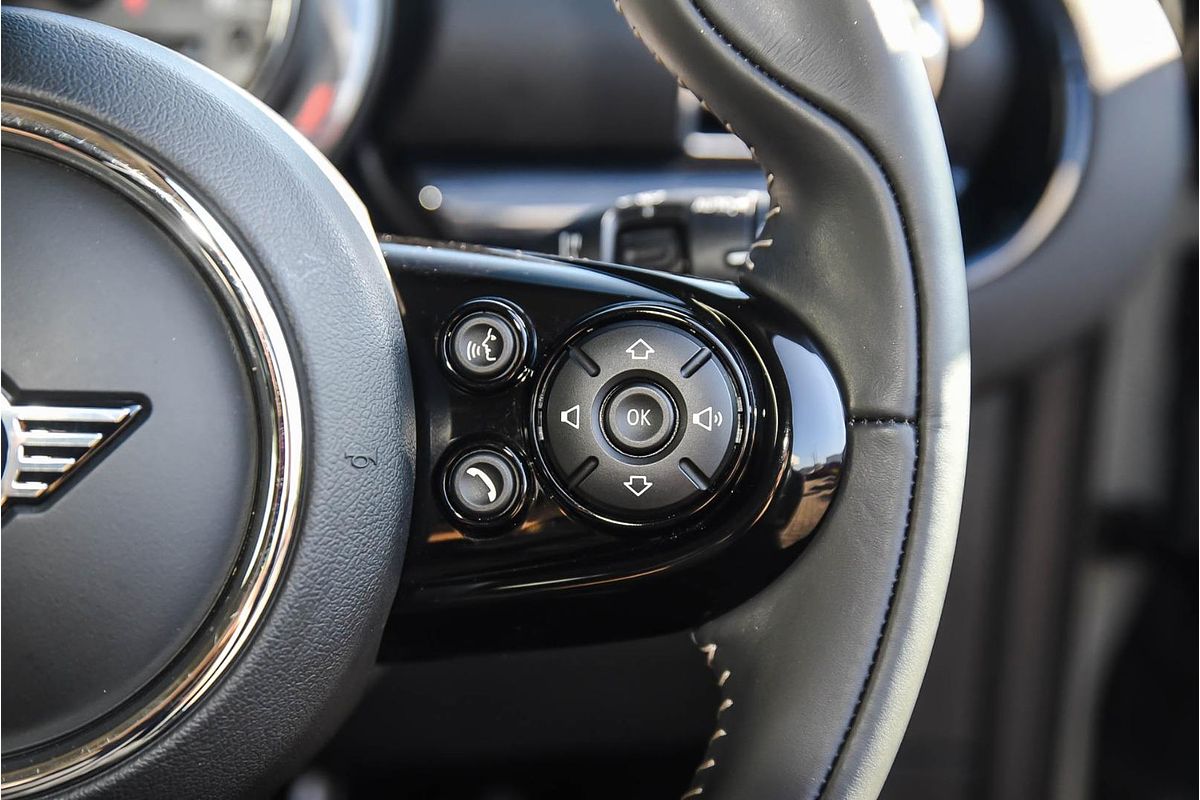 2019 MINI Clubman Cooper F54