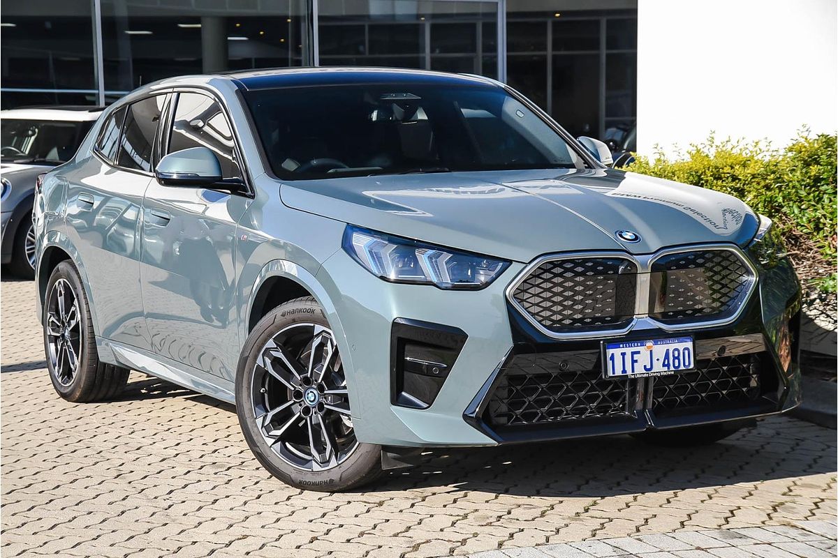2024 BMW iX2 xDrive30 M Sport U10
