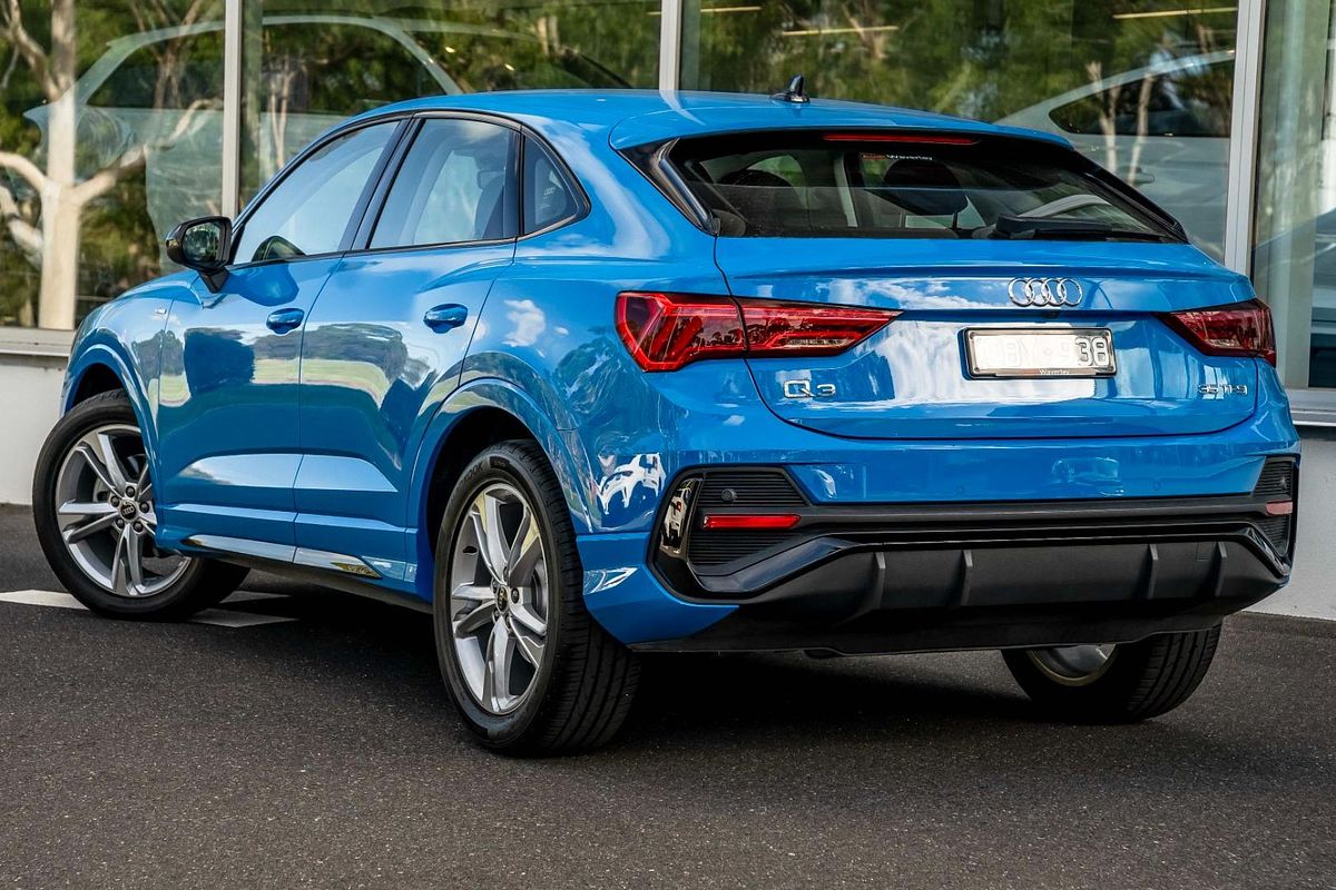 2022 Audi Q3 35 TFSI S line F3
