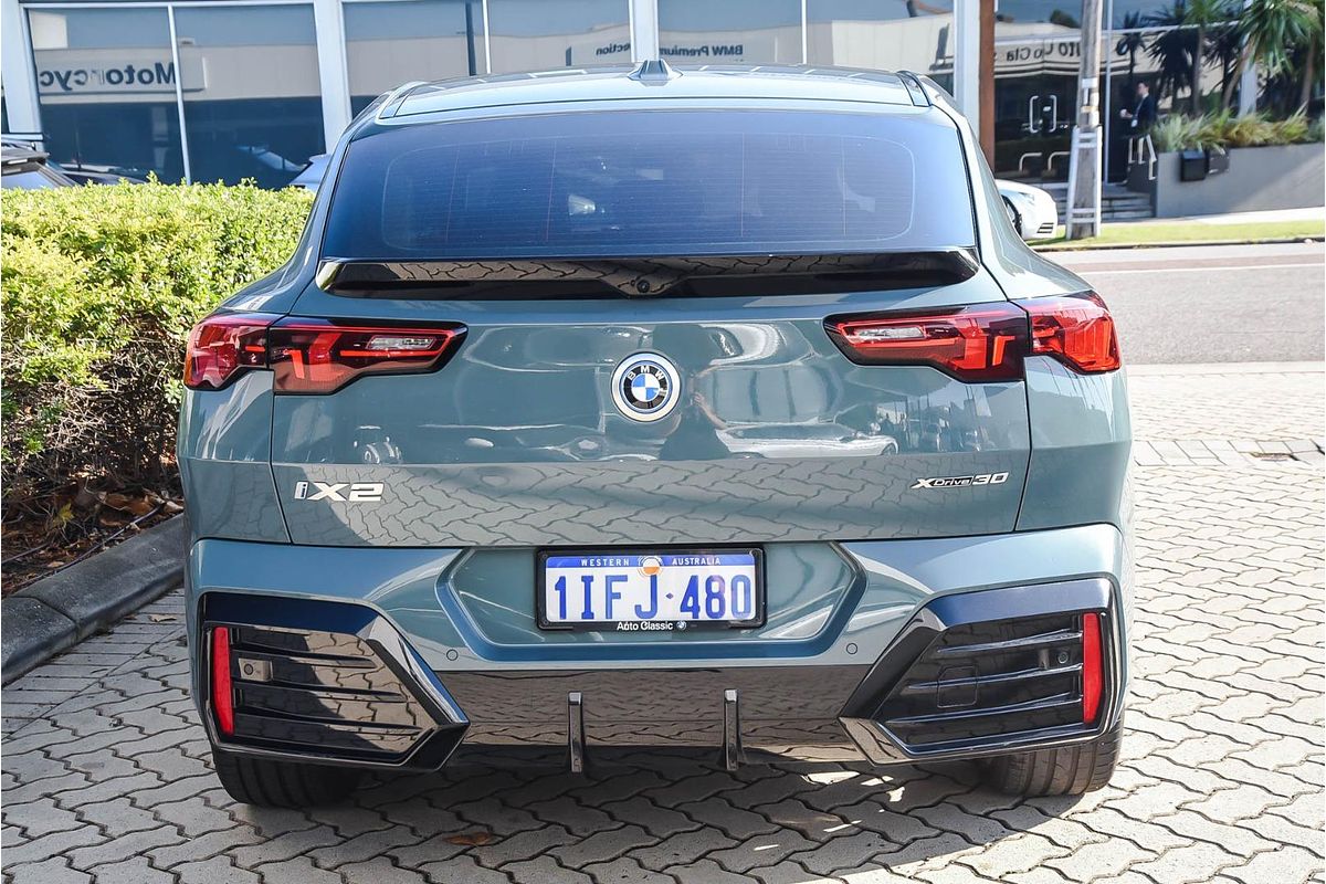 2024 BMW iX2 xDrive30 M Sport U10