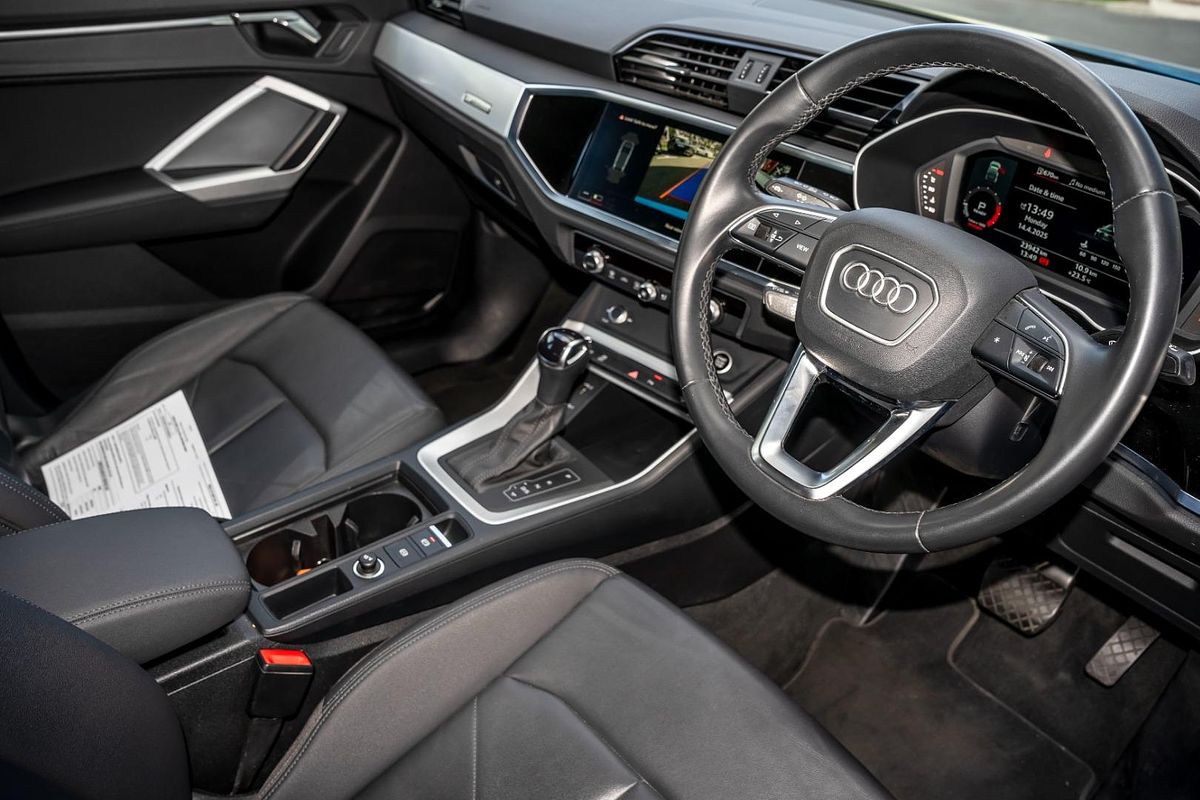 2022 Audi Q3 35 TFSI S line F3