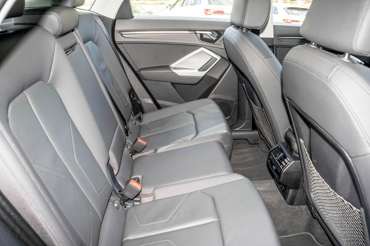 2022 Audi Q3 35 TFSI S line F3