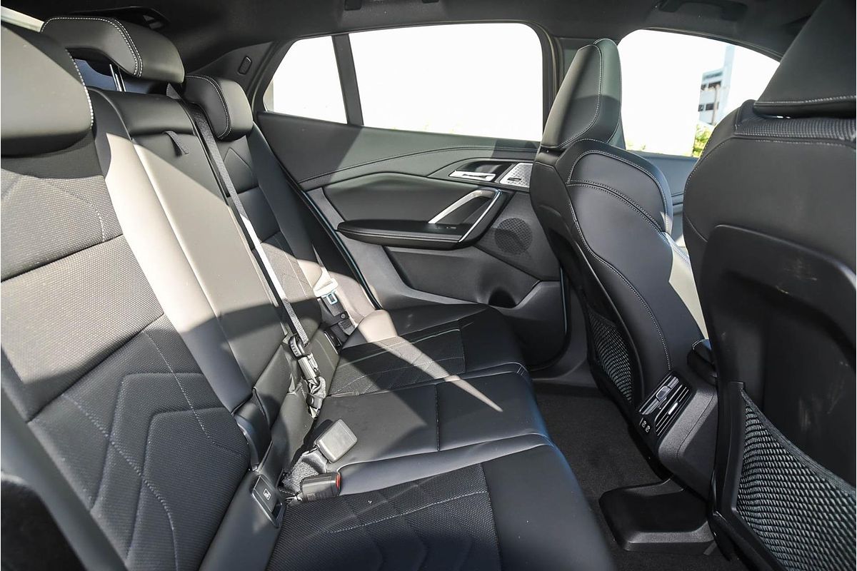 2024 BMW iX2 xDrive30 M Sport U10