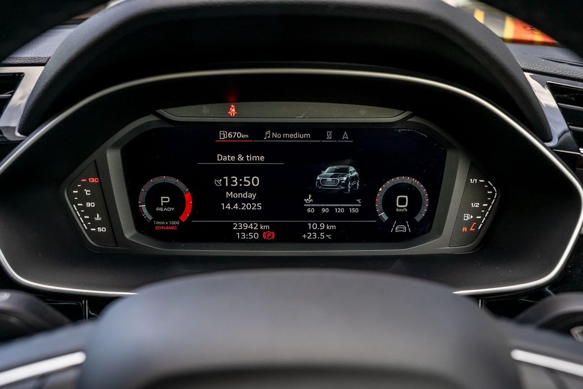2022 Audi Q3 35 TFSI S line F3