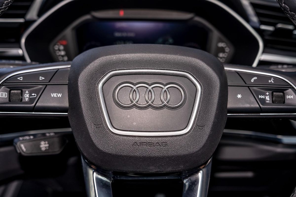 2022 Audi Q3 35 TFSI S line F3