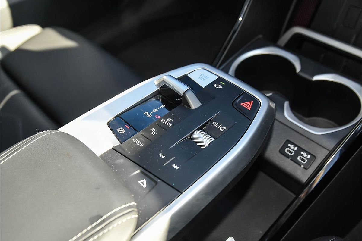 2024 BMW iX2 xDrive30 M Sport U10
