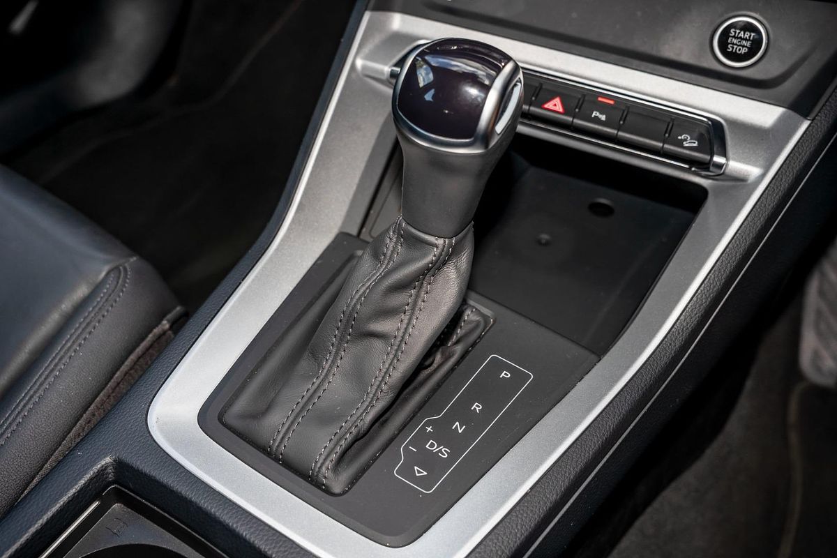 2022 Audi Q3 35 TFSI S line F3