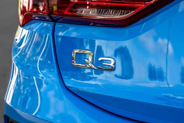 2022 Audi Q3 35 TFSI S line F3