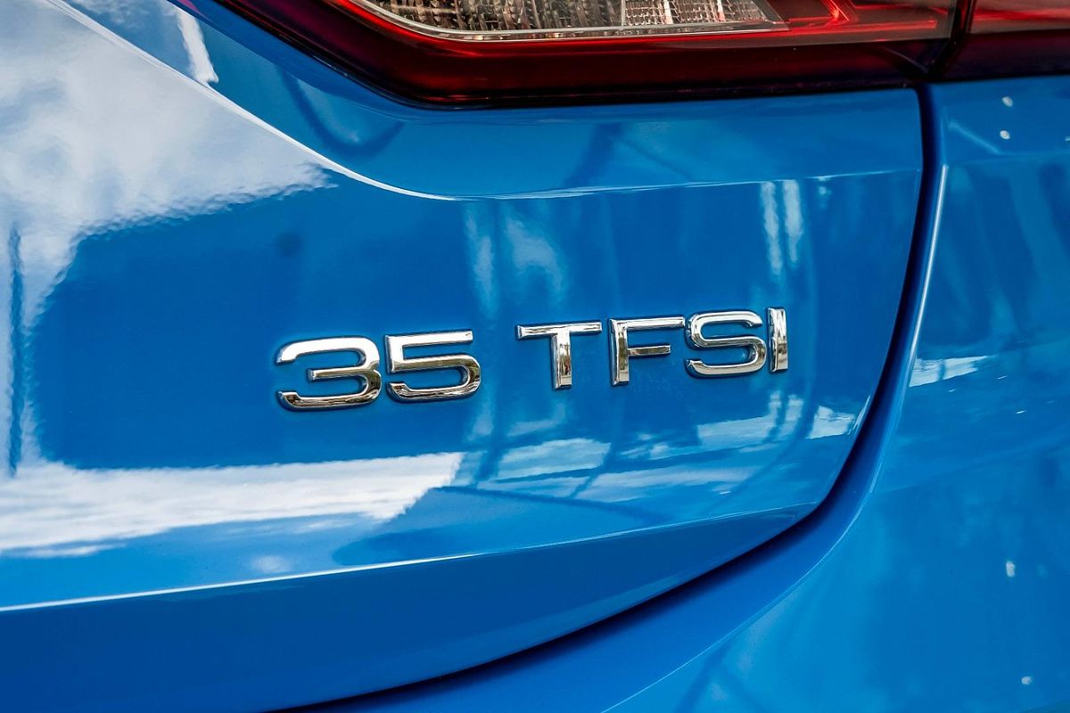 2022 Audi Q3 35 TFSI S line F3