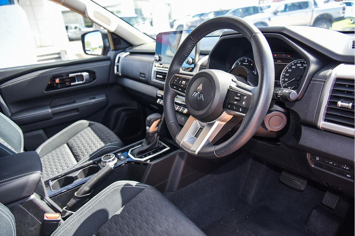 2024 Mitsubishi Triton GLS MV 4X4
