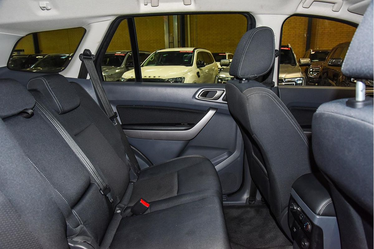 2017 Ford Everest Trend UA