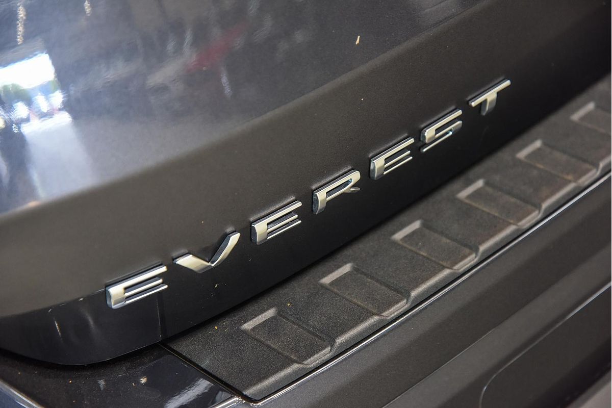 2025 Ford Everest Platinum
