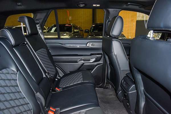 2025 Ford Everest Platinum