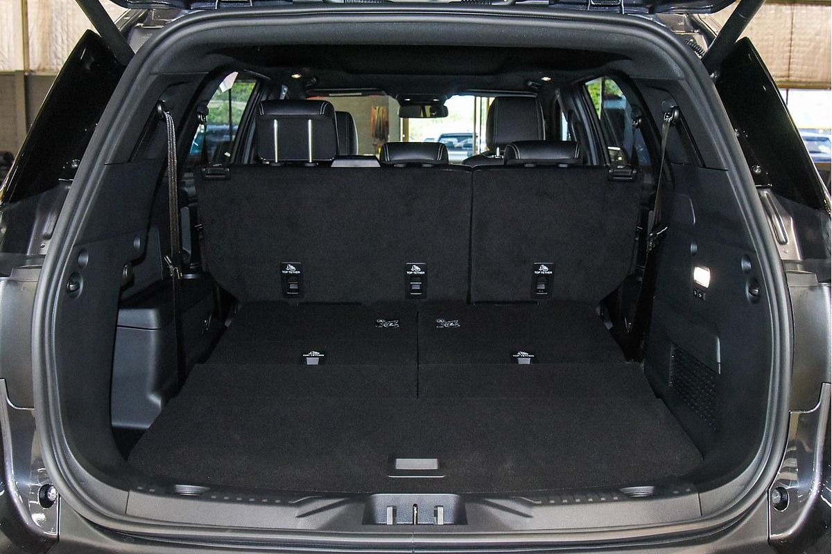 2025 Ford Everest Platinum