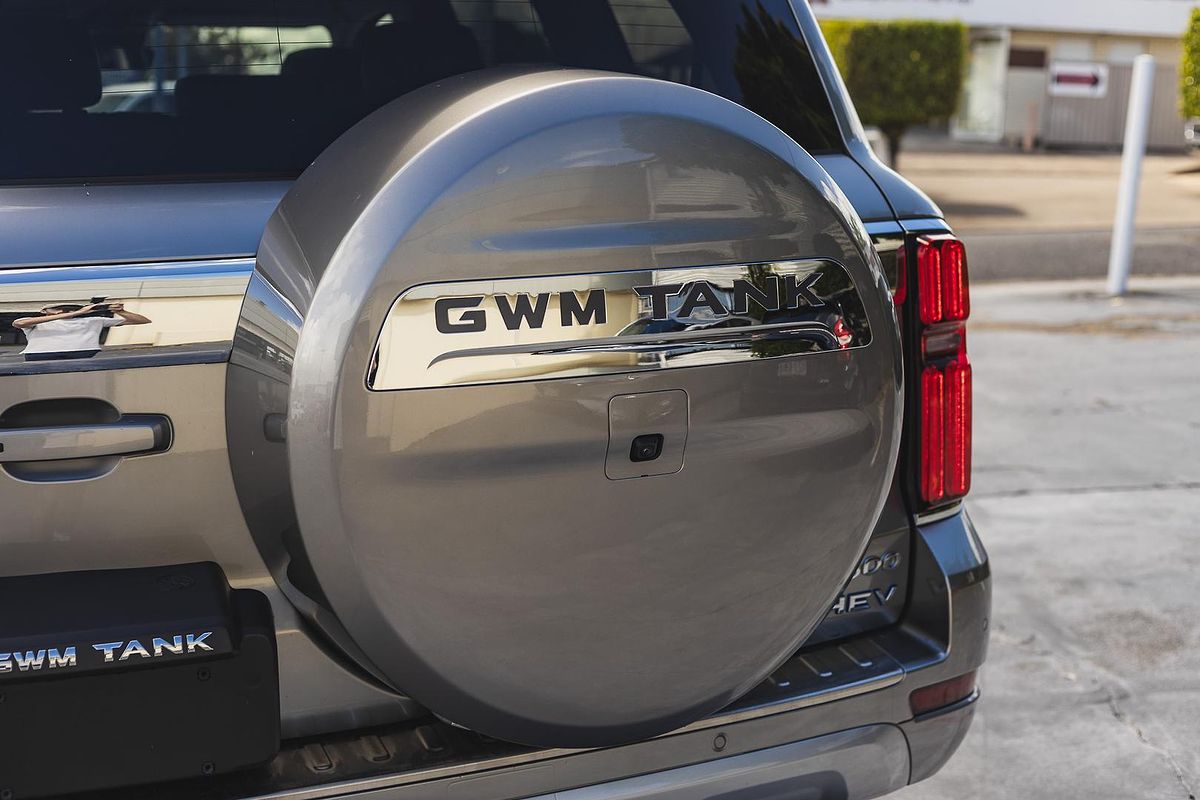 2024 GWM Tank 500 Lux Hybrid P03