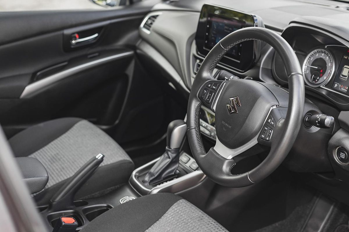 2023 Suzuki S-Cross ALLGRIP Prestige JYB