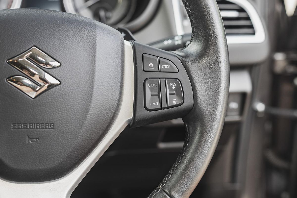 2023 Suzuki S-Cross ALLGRIP Prestige JYB