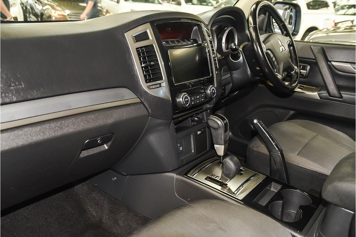 2019 Mitsubishi Pajero GLX NX