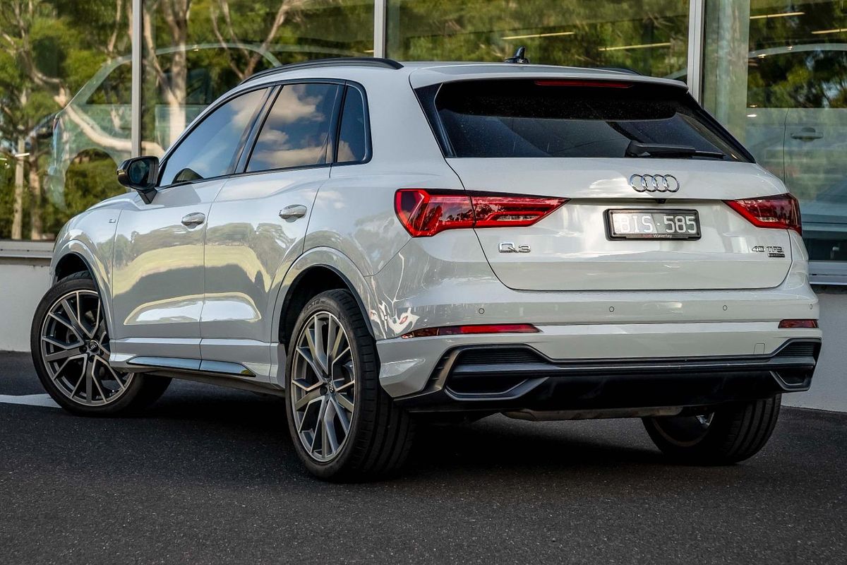 2020 Audi Q3 40 TFSI S Line F3